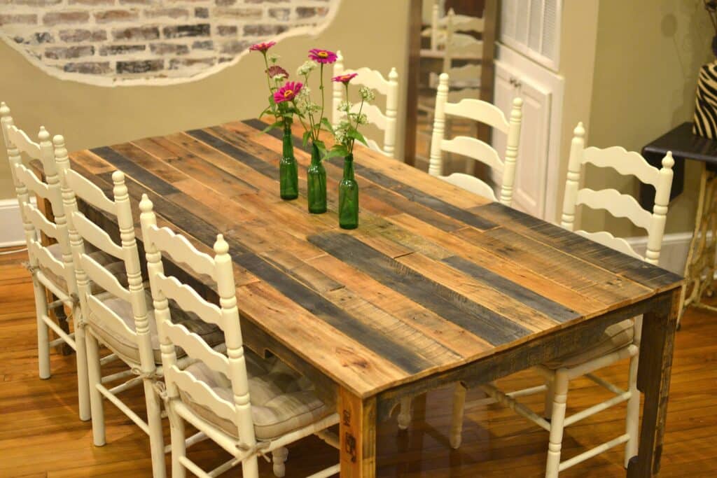 Upcycled Elegance: Pallet Dining Table Furniture Ideas