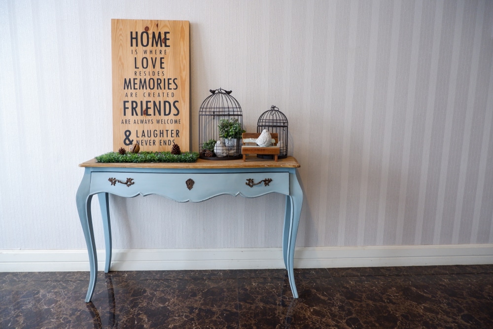 Vintage Blue Wood Entryway Table With Decoration Object And Home